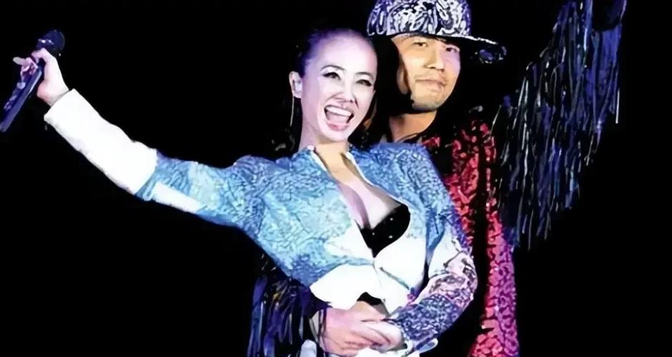 周杰伦哭了是因为蔡依林吗_粉丝真情告白勾起回忆 周杰伦哭了是因为蔡依林吗_粉丝真情告白勾起回忆