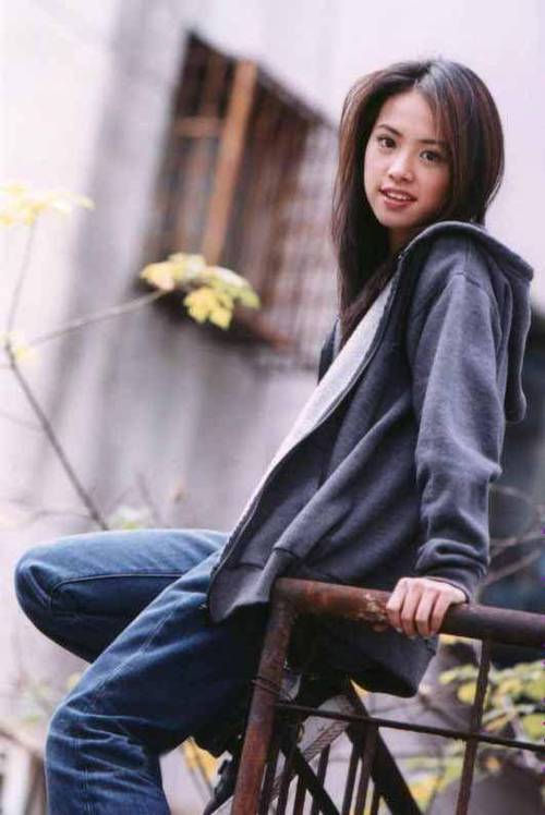 周杰伦当年想公开蔡依林吗_周杰伦蔡依林曾恋情的甜蜜与遗憾