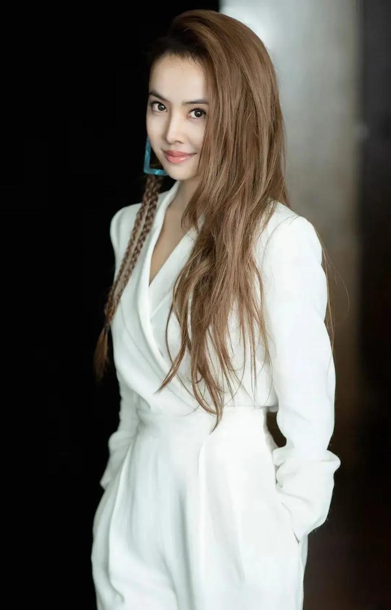 蔡依林颜值什么水平_蔡依林41岁还这么美!自信蜕变,真实自己最闪耀 蔡依林颜值什么水平_蔡依林41岁还这么美!自信蜕变,真实自己最闪耀