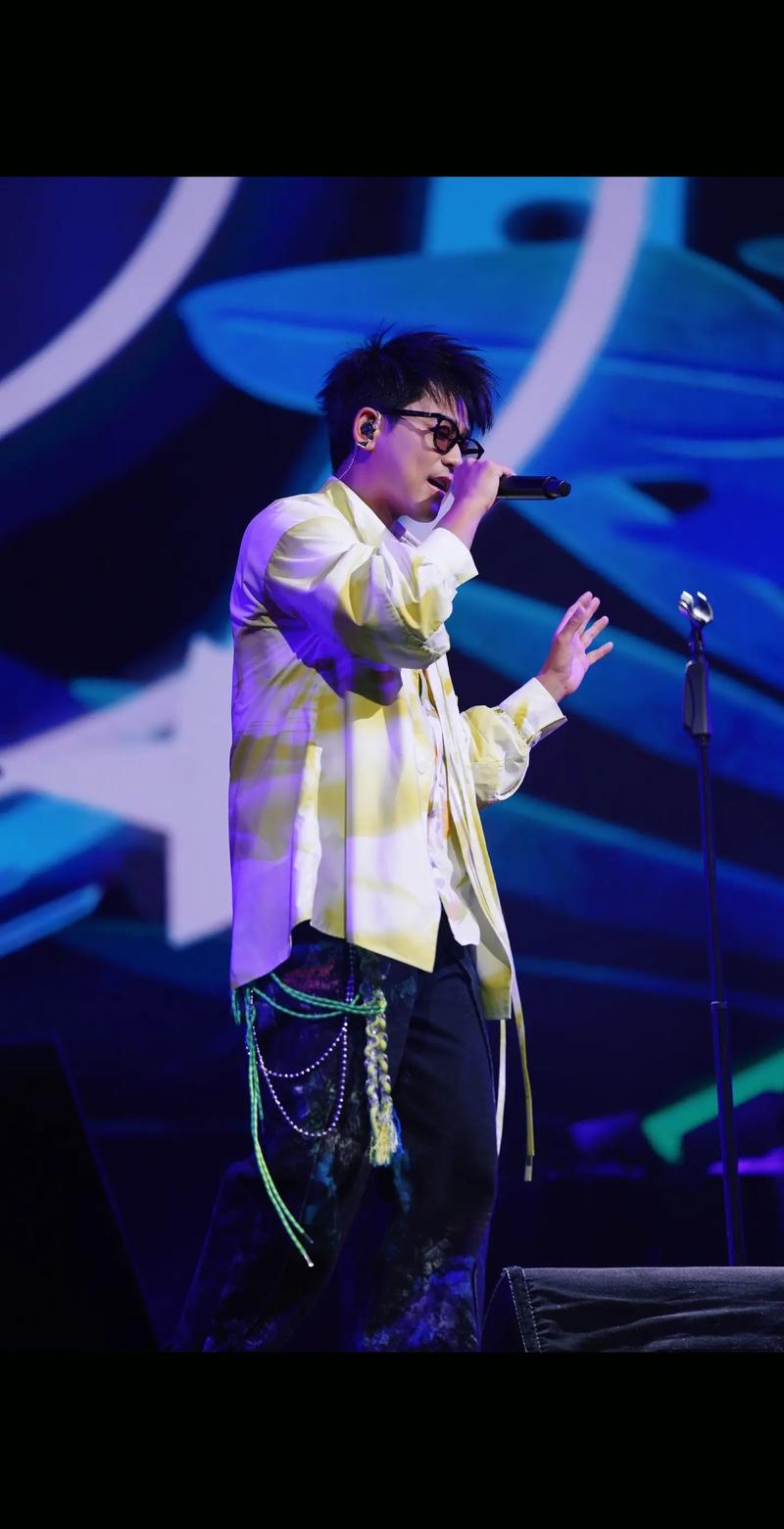 苏醒的rap什么水平_苏醒Rap实力强,地下圈称大哥,新节目获赞,酷炫风格受好评! 苏醒的rap什么水平_苏醒Rap实力强,地下圈称大哥,新节目获赞,酷炫风格受好评!